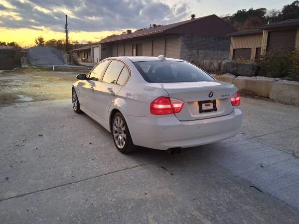 2007 BMW E90 3 Series Sedan - Image 4 of 14