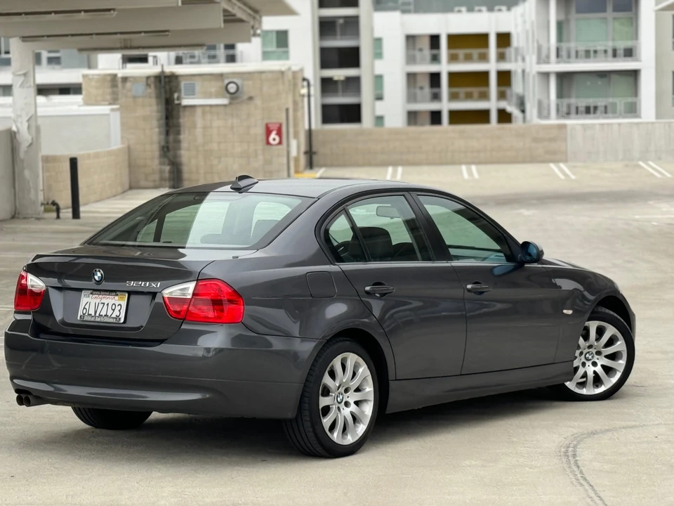 2007 BMW E90 3 Series Sedan - Image 20 of 31