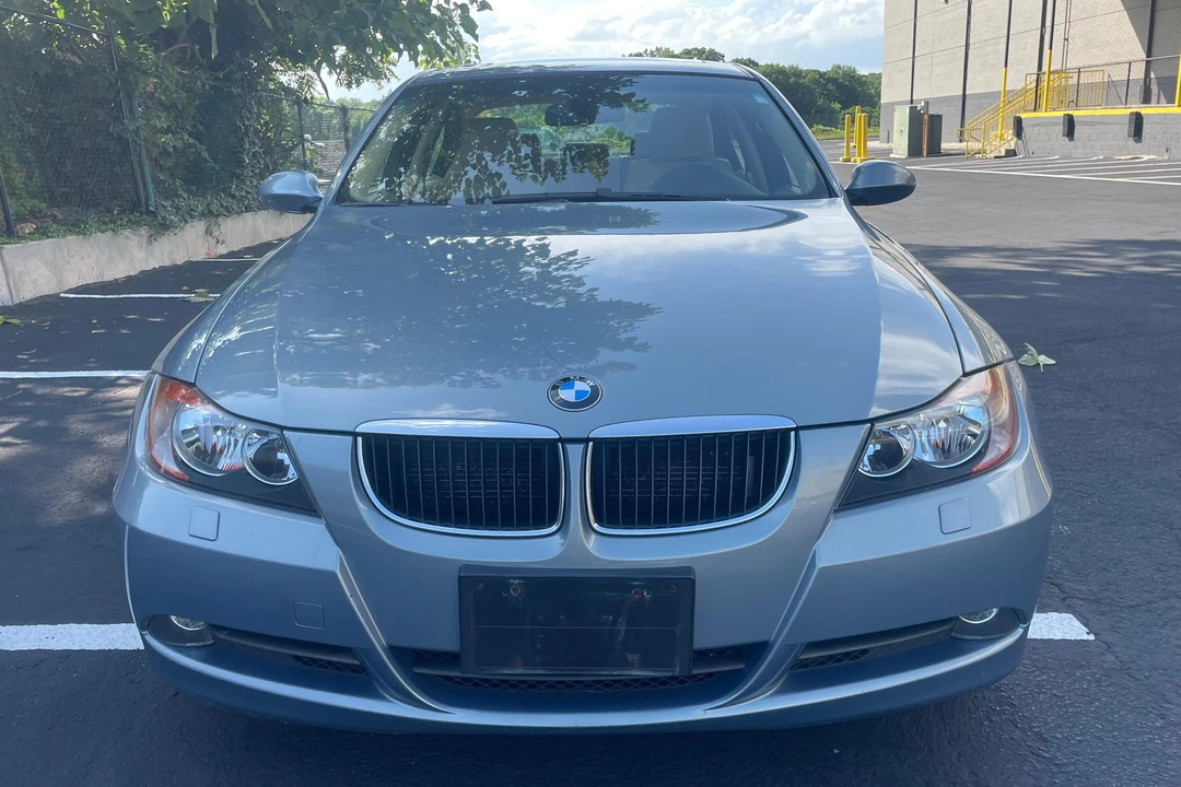 2007 BMW E90 3 Series Sedan - Image 2 of 31