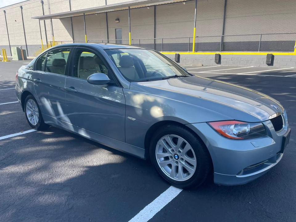2007 BMW E90 3 Series Sedan - Image 15 of 31