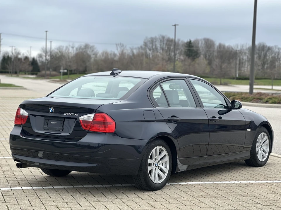 2007 BMW E90 3 Series Sedan - Image 14 of 21