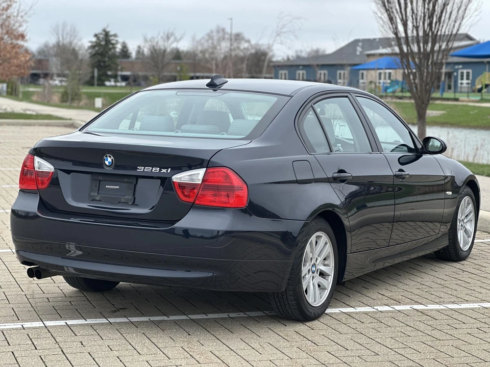 2007 BMW E90 3 Series Sedan - Image 13 of 21