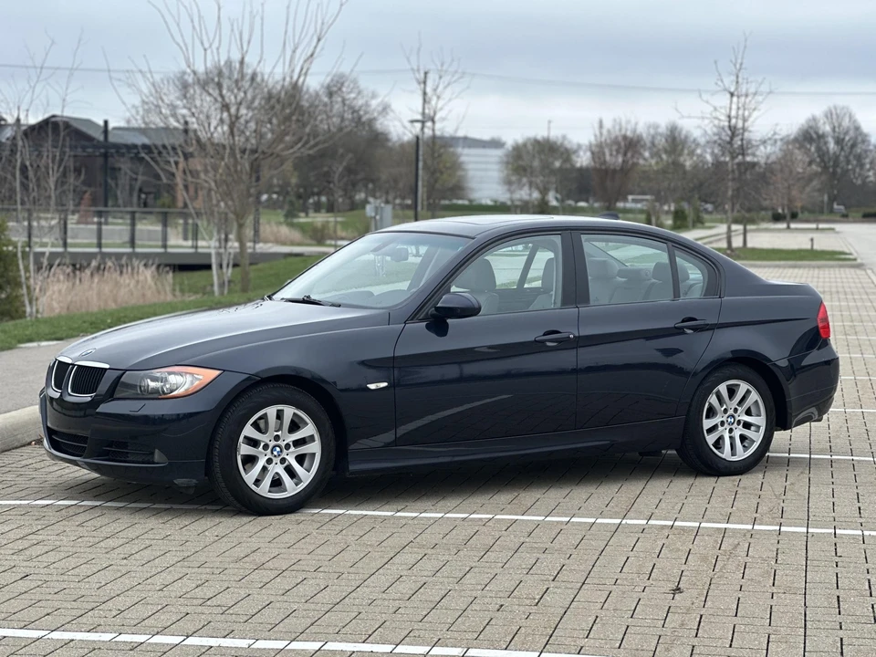 2007 BMW E90 3 Series Sedan - Image 3 of 21