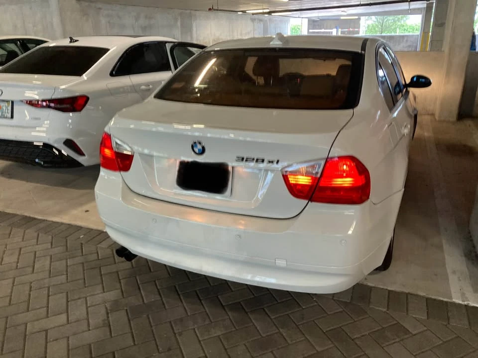 2007 BMW E90 3 Series Sedan - Image 9 of 9