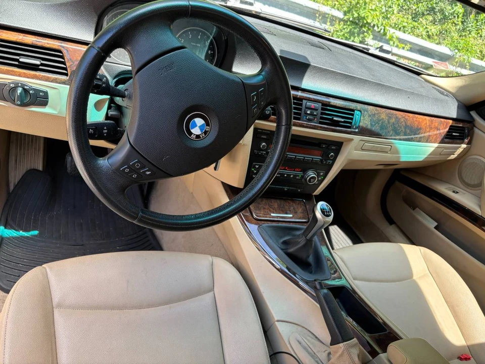 2007 BMW E90 3 Series Sedan - Image 3 of 5