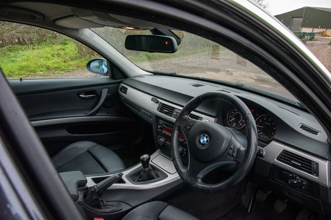 2007 BMW E90 3 Series Sedan - Image 6 of 30