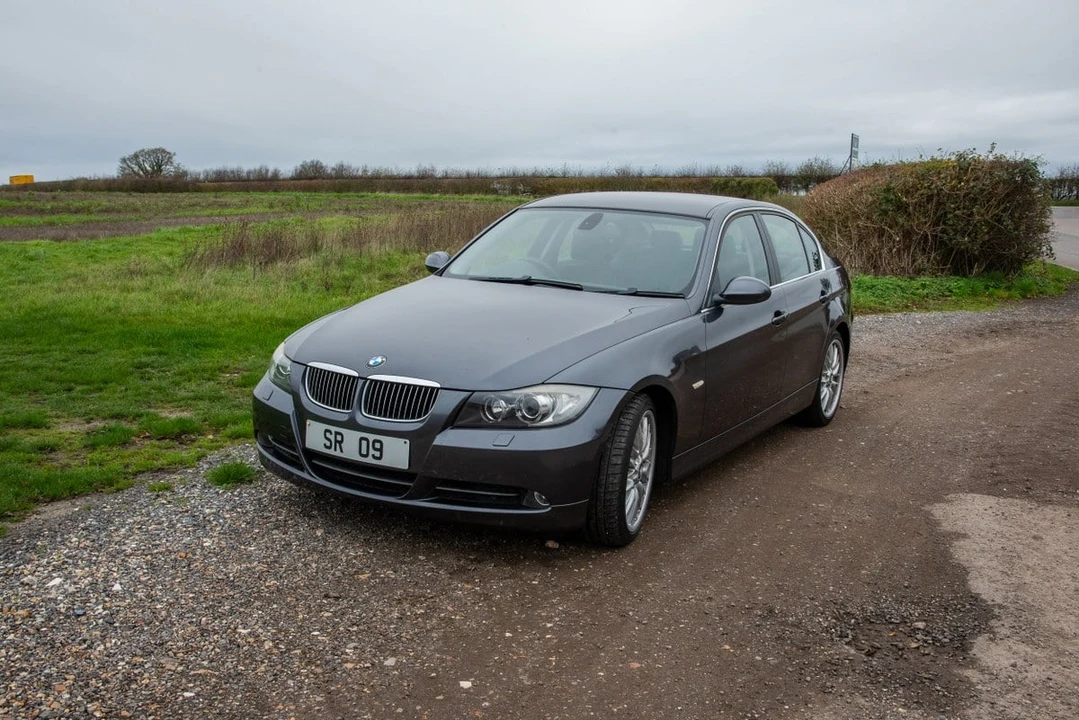 2007 BMW E90 3 Series Sedan - Image 13 of 30