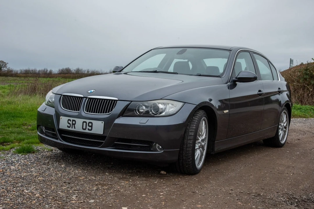 2007 BMW E90 3 Series Sedan - Image 15 of 30