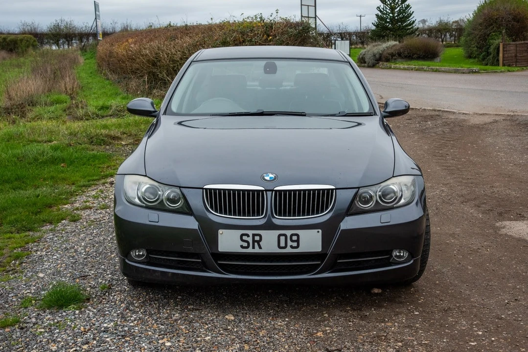 2007 BMW E90 3 Series Sedan - Image 2 of 30