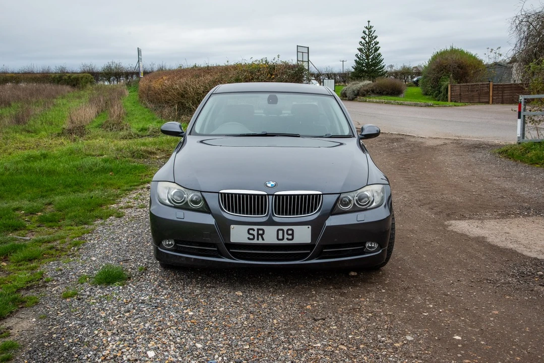 2007 BMW E90 3 Series Sedan - Image 11 of 30