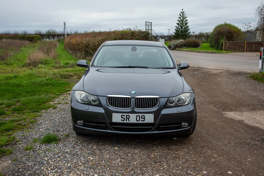 2007 BMW E90 3 Series Sedan - Image 16 of 30