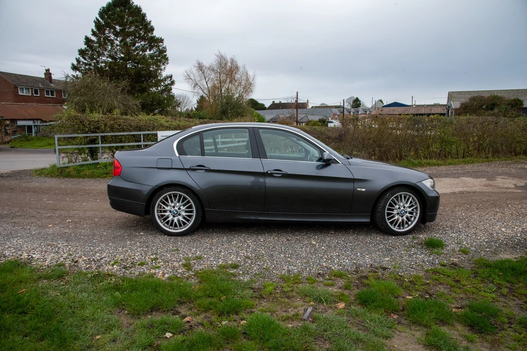 2007 BMW E90 3 Series Sedan - Image 23 of 30