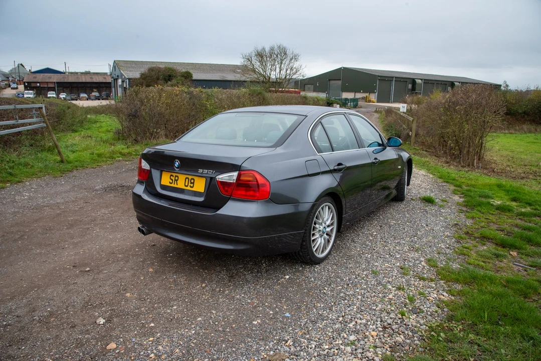 2007 BMW E90 3 Series Sedan - Image 27 of 30