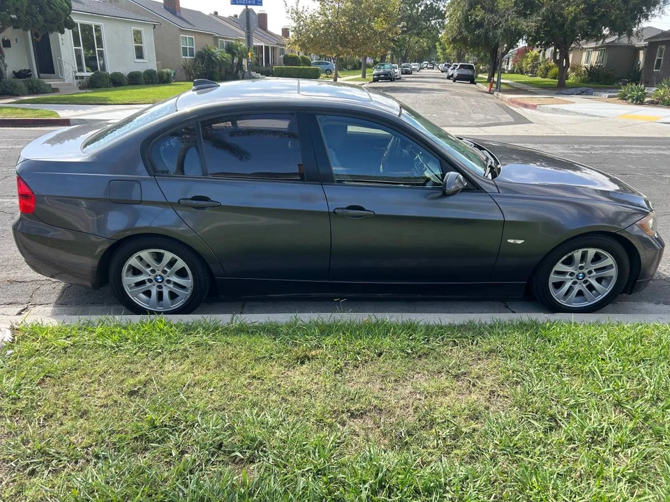 2007 BMW E90 3 Series Sedan - Image 3 of 12