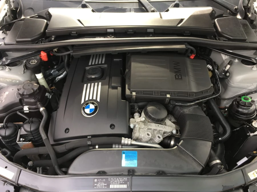 2007 BMW E93 335i Convertible - Image 5 of 8
