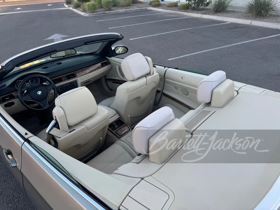 2007 BMW E93 335i Convertible - Image 13 of 18