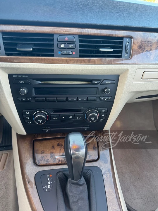 2007 BMW E93 335i Convertible - Image 14 of 18