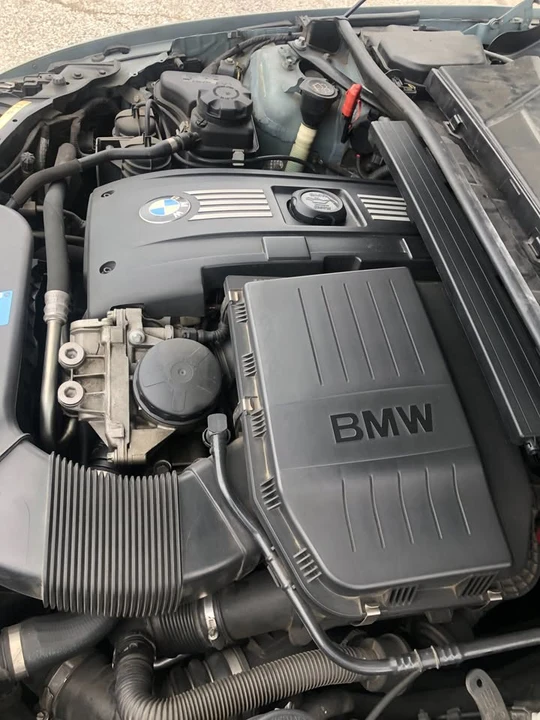 2007 BMW E93 335i Convertible - Image 10 of 10