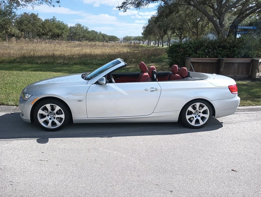2007 BMW E93 335i Convertible - Image 3 of 24