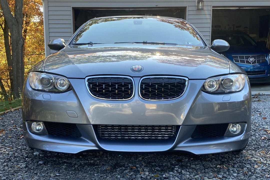 2007 BMW E93 335i Convertible - Image 2 of 16