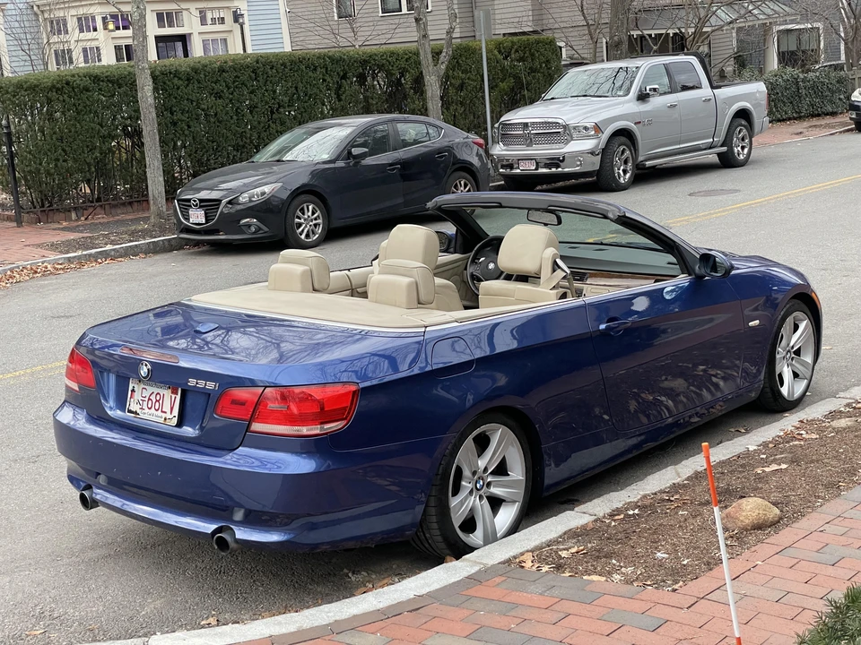 2007 BMW E93 335i Convertible - Image 9 of 31