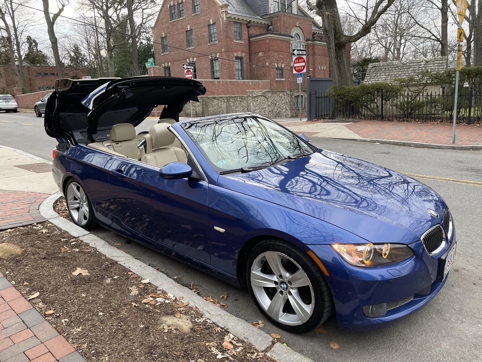 2007 BMW E93 335i Convertible - Image 26 of 31