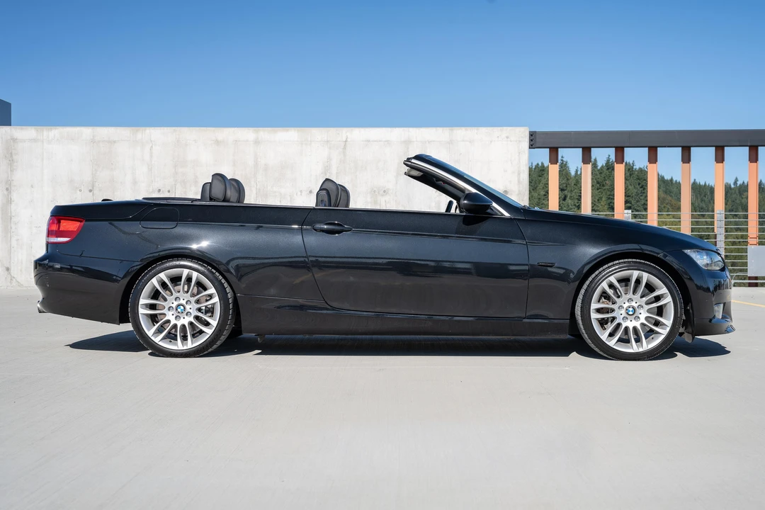 2007 BMW E93 335i Convertible - Image 16 of 31