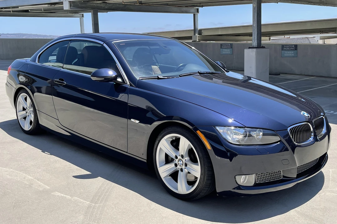 2007 BMW E93 335i Convertible - Image 2 of 31