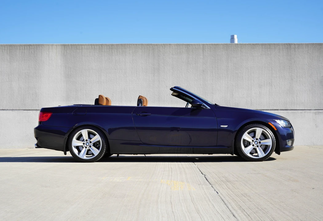 2007 BMW E93 335i Convertible - Image 9 of 31