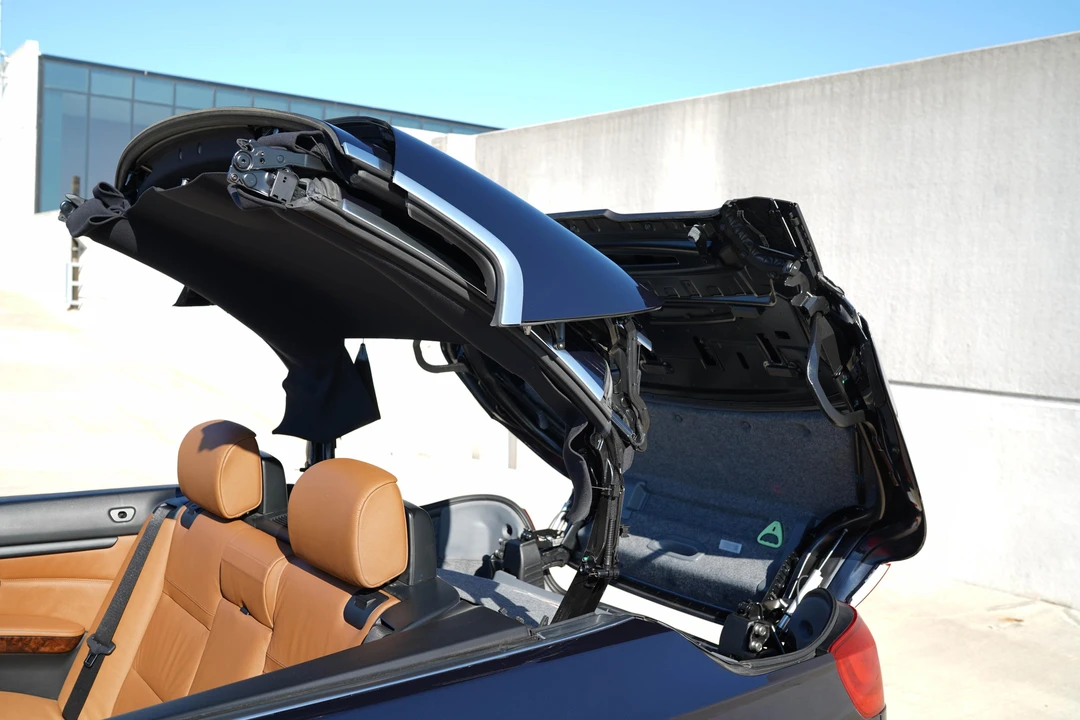 2007 BMW E93 335i Convertible - Image 18 of 31