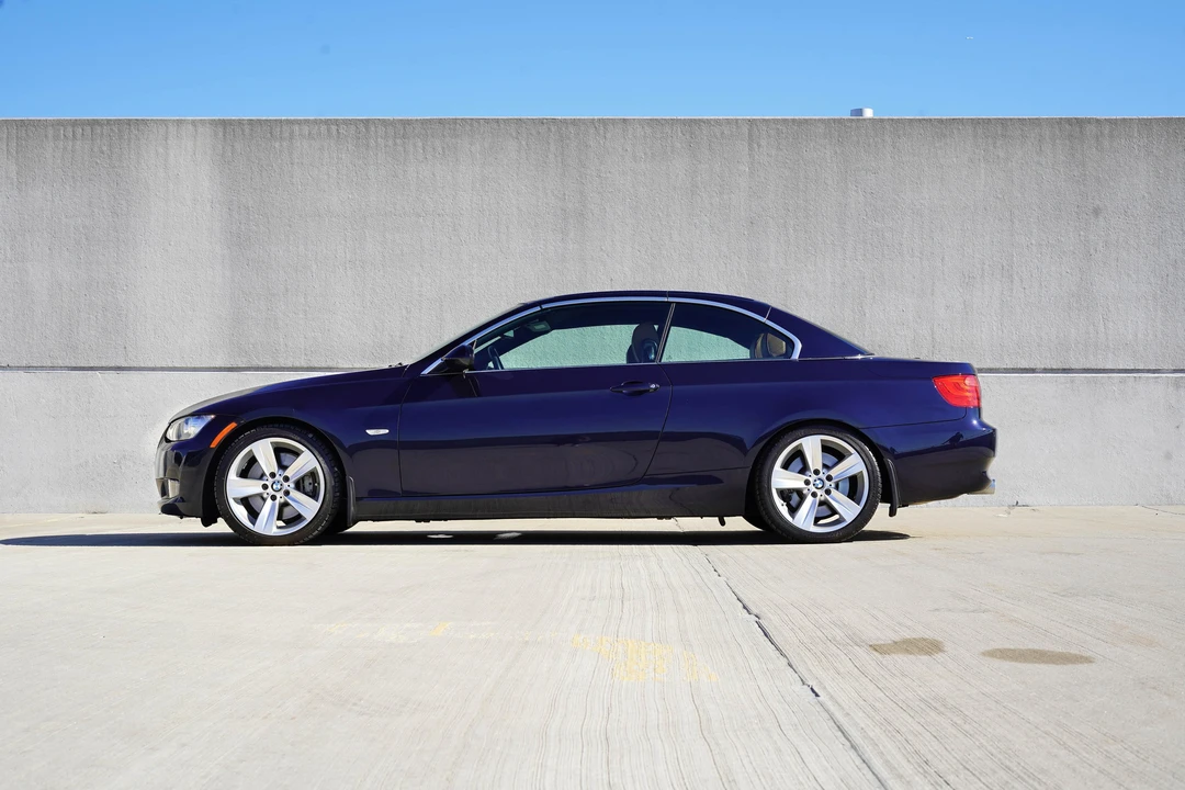 2007 BMW E93 335i Convertible - Image 14 of 31