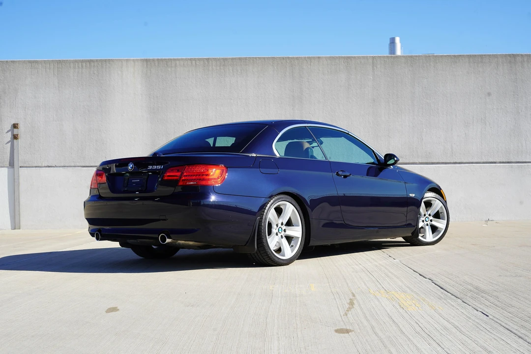 2007 BMW E93 335i Convertible - Image 16 of 31
