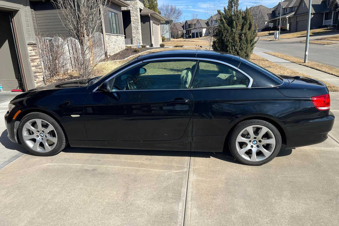 2007 BMW E93 335i Convertible - Image 3 of 31