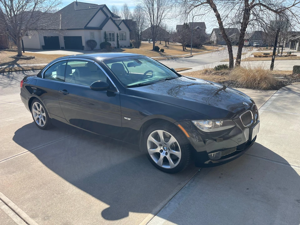 2007 BMW E93 335i Convertible - Image 17 of 31