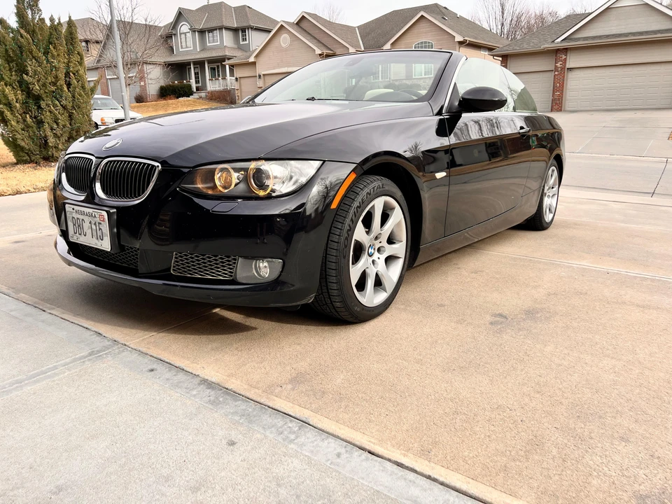 2007 BMW E93 335i Convertible - Image 11 of 31