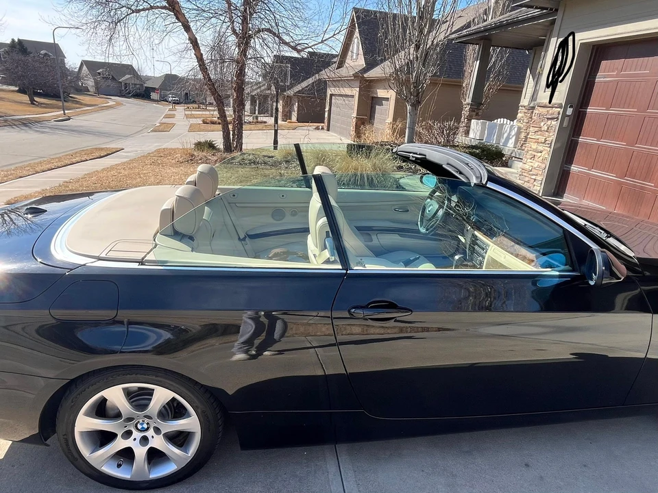 2007 BMW E93 335i Convertible - Image 26 of 31