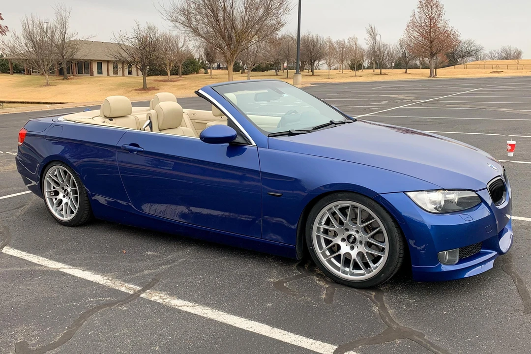 2007 BMW E93 335i Convertible - Image 14 of 31
