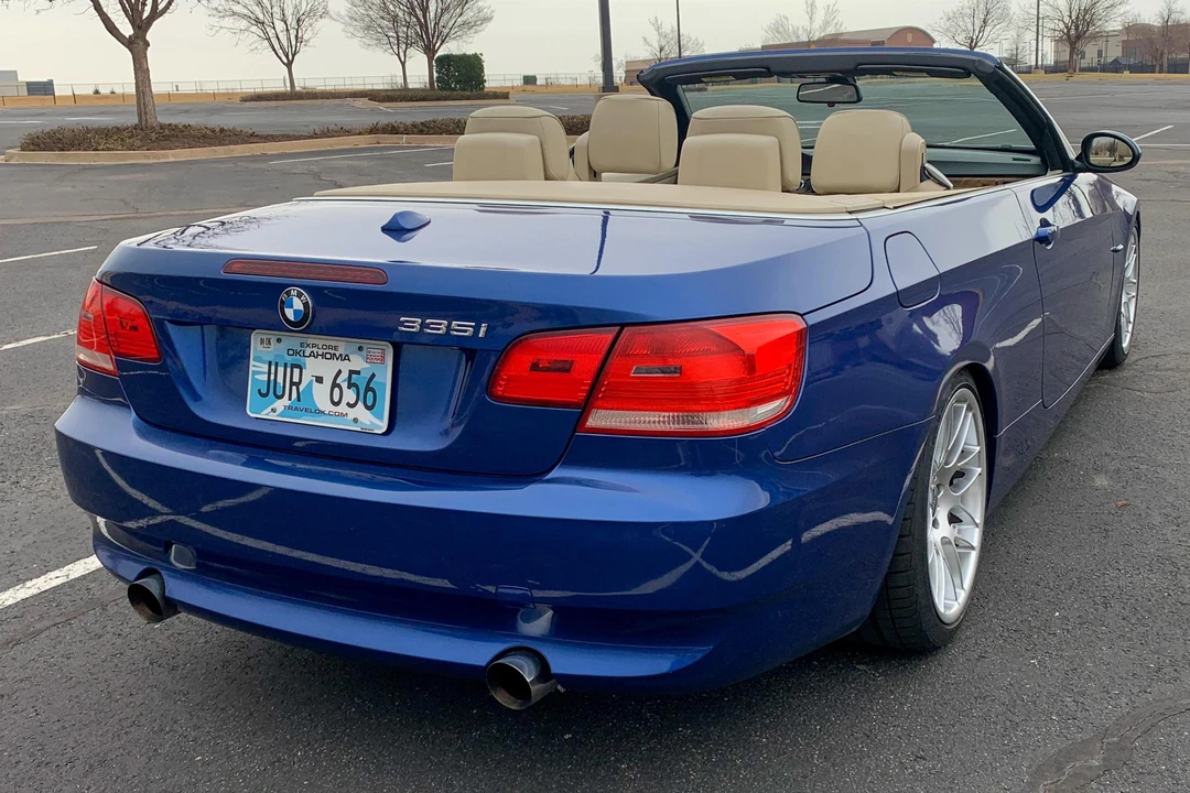 2007 BMW E93 335i Convertible - Image 10 of 31