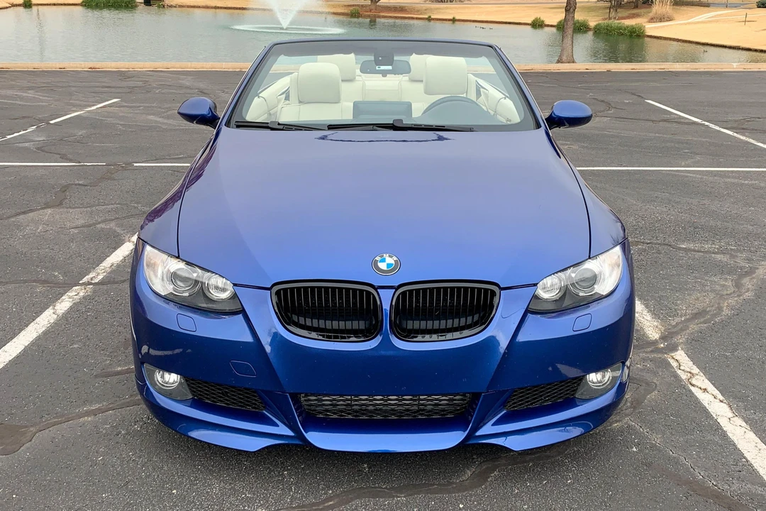2007 BMW E93 335i Convertible - Image 2 of 31