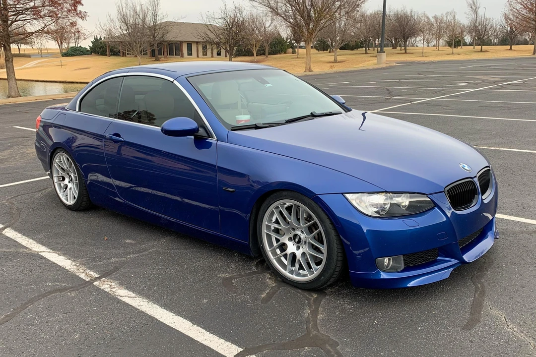 2007 BMW E93 335i Convertible - Image 30 of 31
