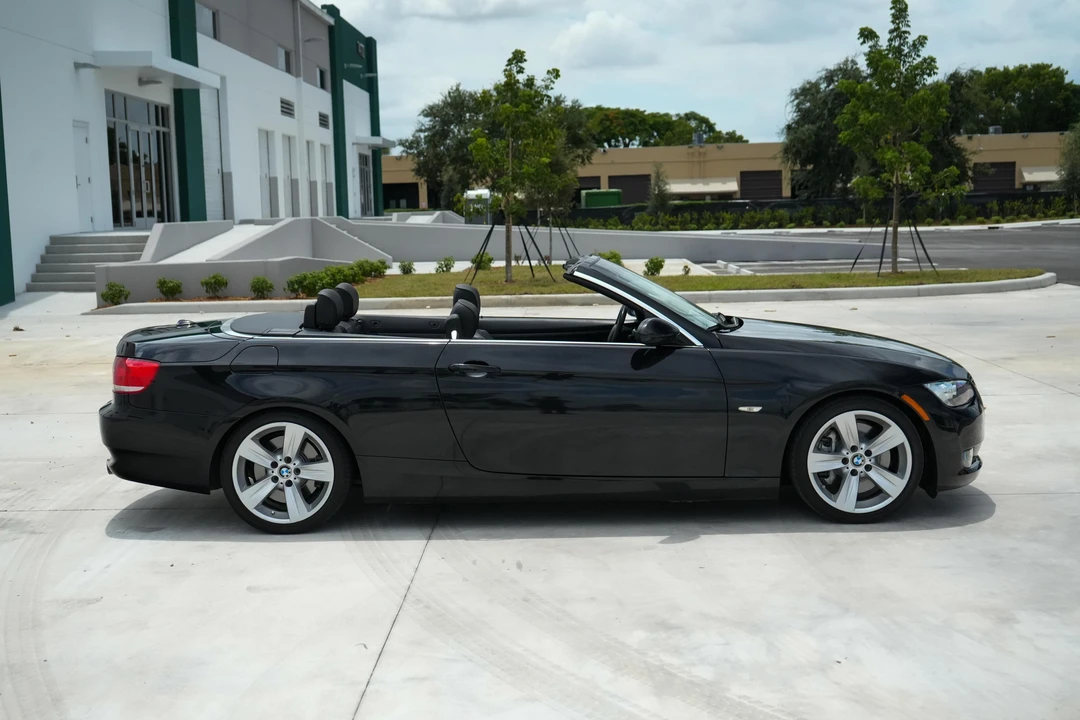 2007 BMW E93 335i Convertible - Image 15 of 31