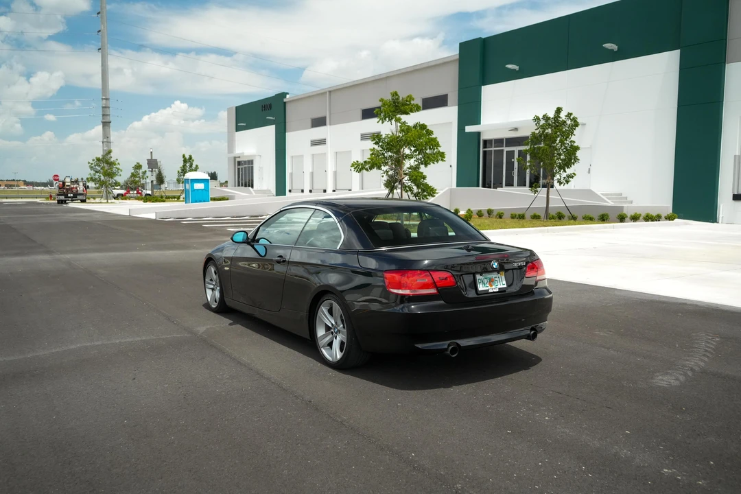2007 BMW E93 335i Convertible - Image 25 of 31