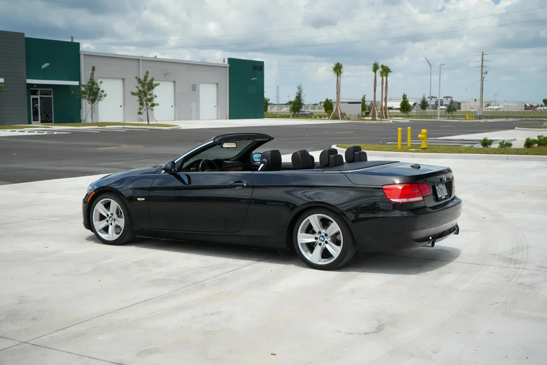 2007 BMW E93 335i Convertible - Image 10 of 31