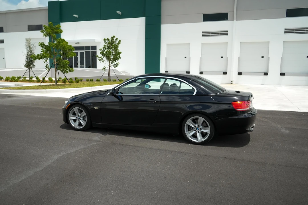 2007 BMW E93 335i Convertible - Image 23 of 31