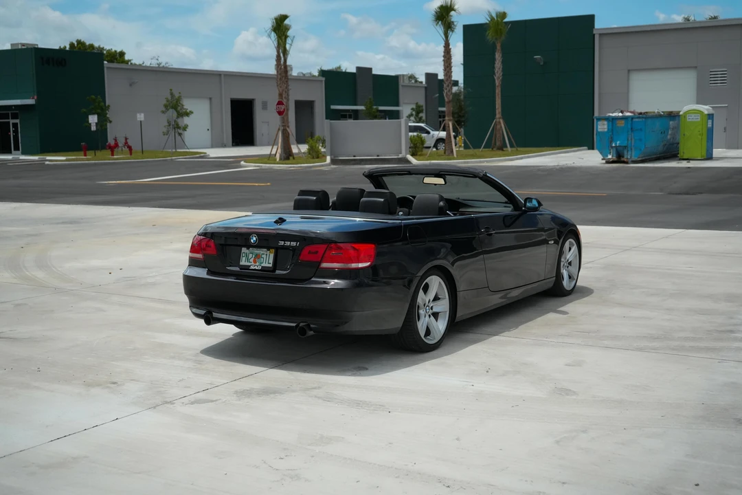 2007 BMW E93 335i Convertible - Image 14 of 31