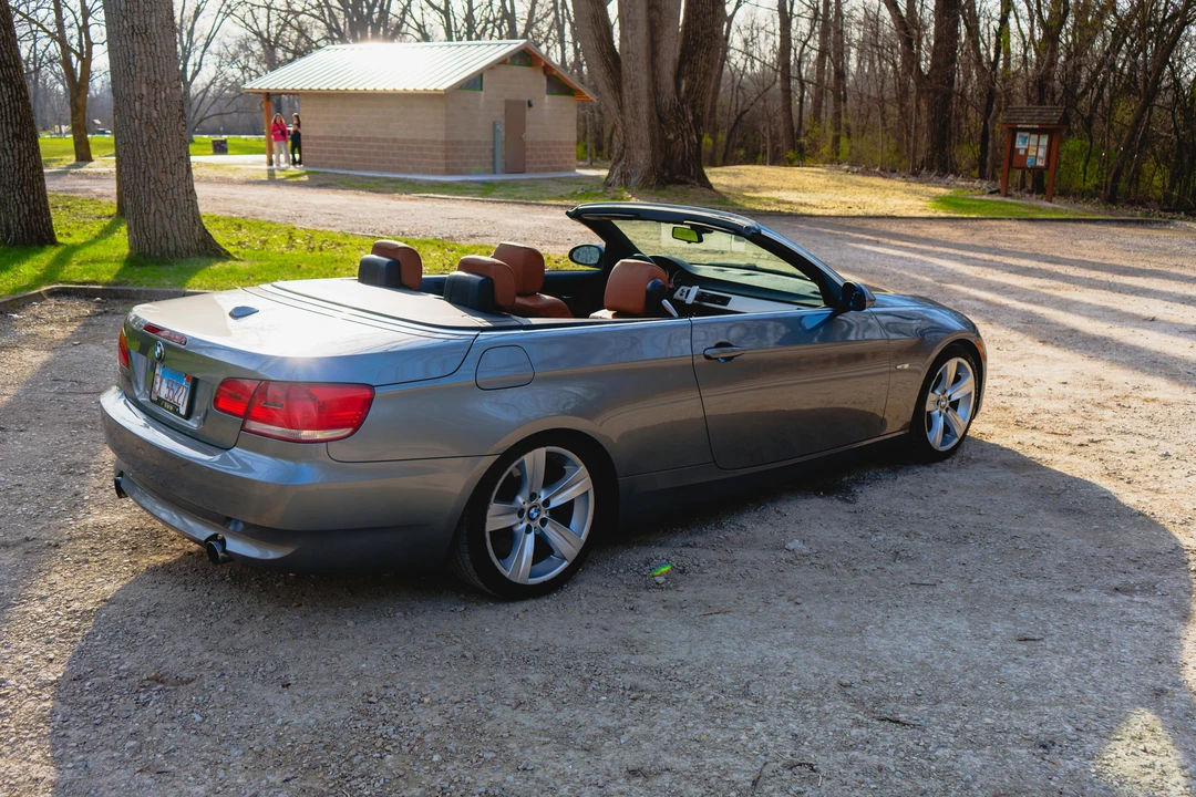 2007 BMW E93 335i Convertible - Image 12 of 31