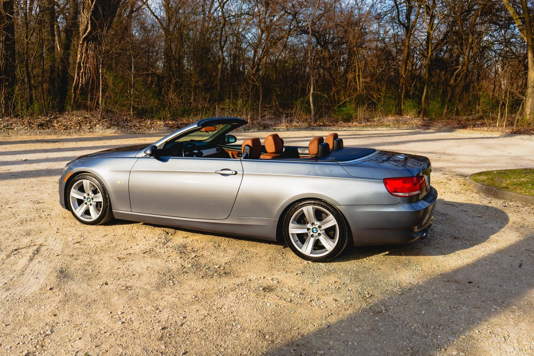 2007 BMW E93 335i Convertible - Image 9 of 31