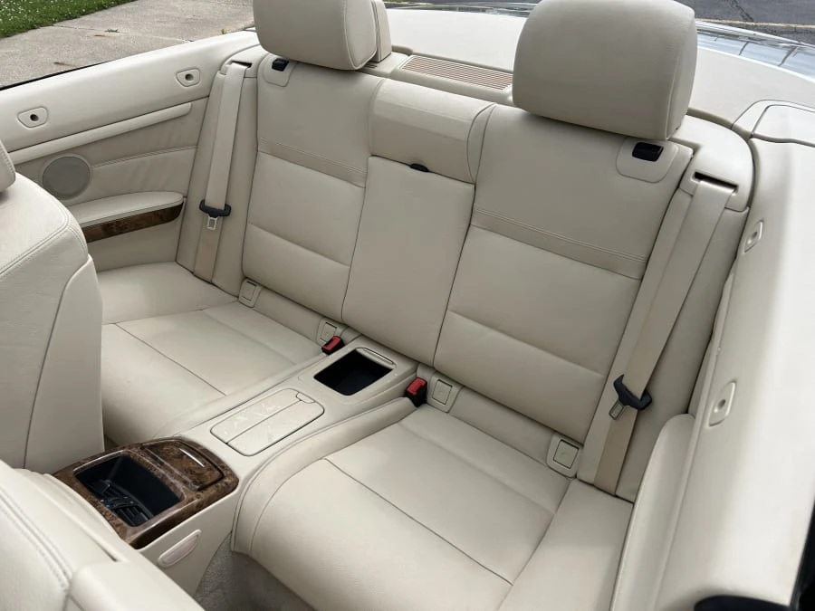 2007 BMW E93 335i Convertible - Image 9 of 12