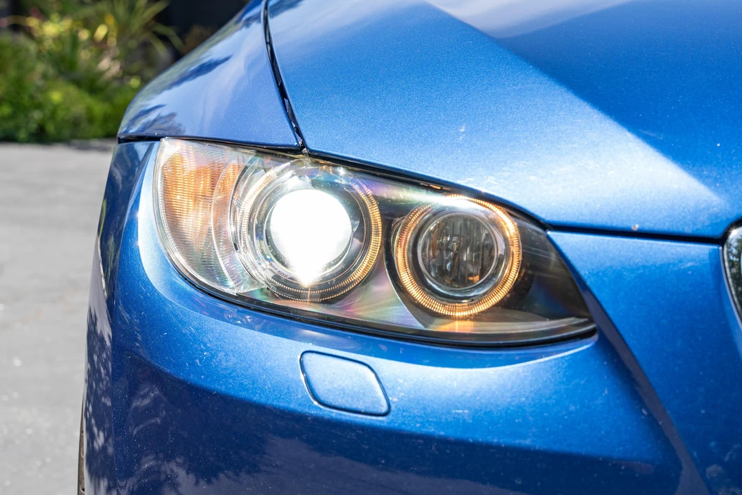 2007 BMW E93 335i Convertible - Image 10 of 31