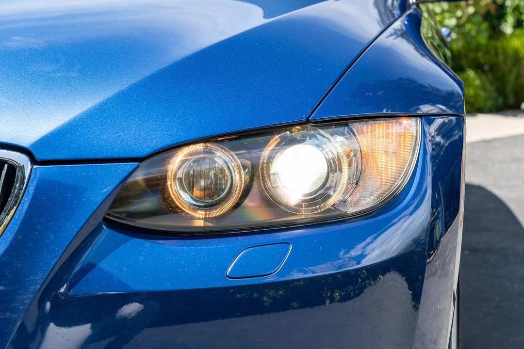 2007 BMW E93 335i Convertible - Image 14 of 31